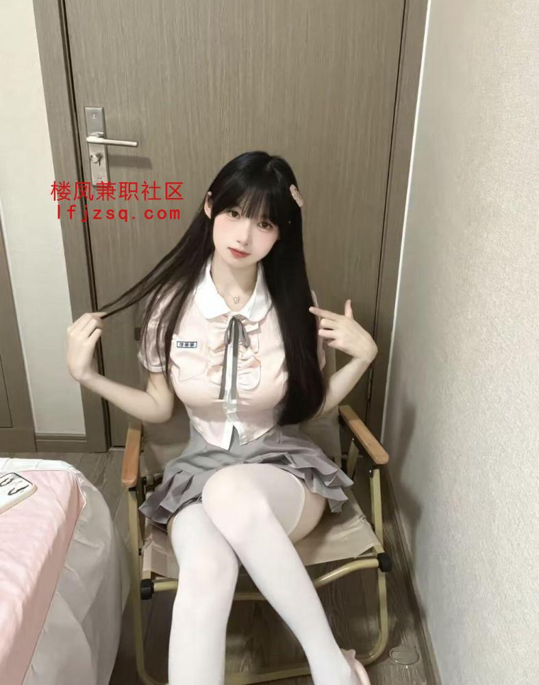 嫩妹可爱小穴粉嫩