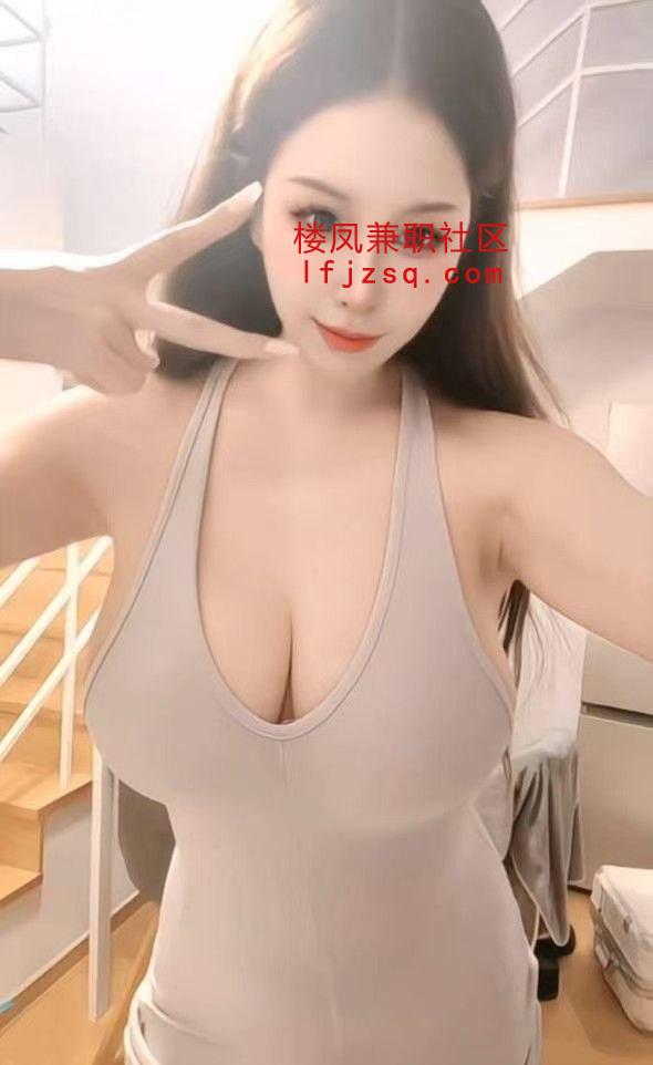 喜欢自慰的性瘾大骚母狗