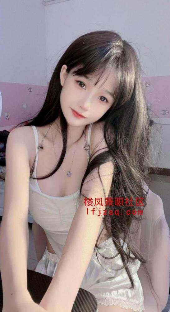 大胸邻家妹妹刚破处特别紧特别粉嫩很会夹吸
