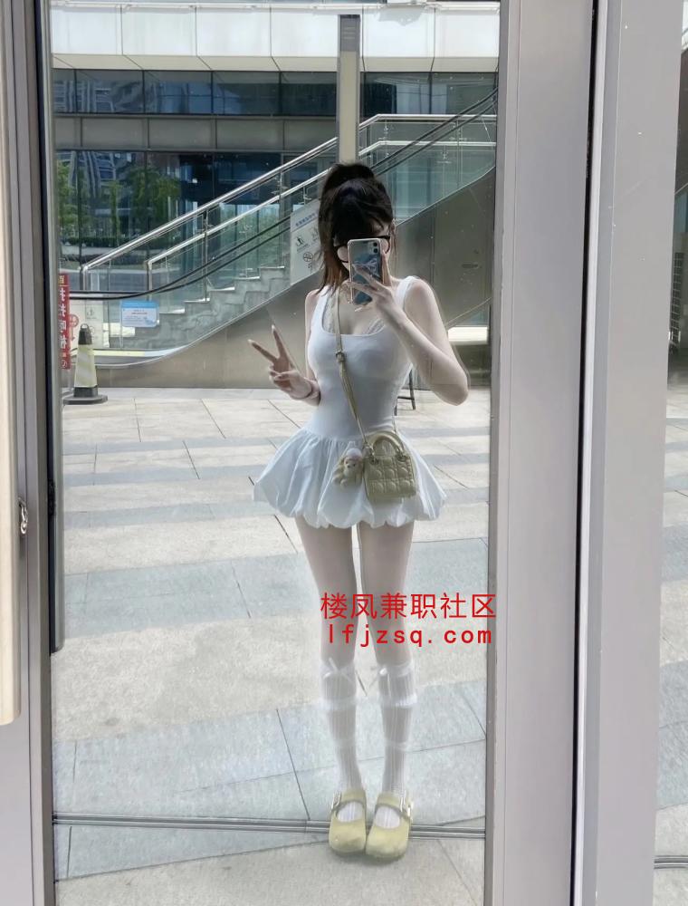 广州短期兼职学妹 阴唇流透明汁水无异味