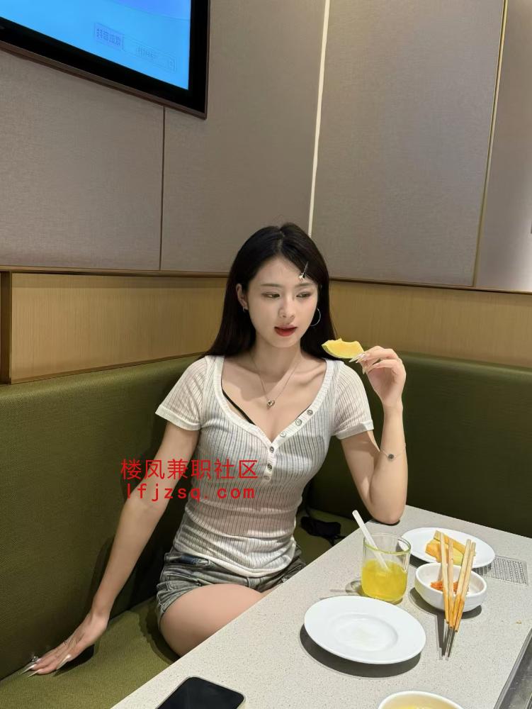 昆明邻家小妹奶软逼粉水多