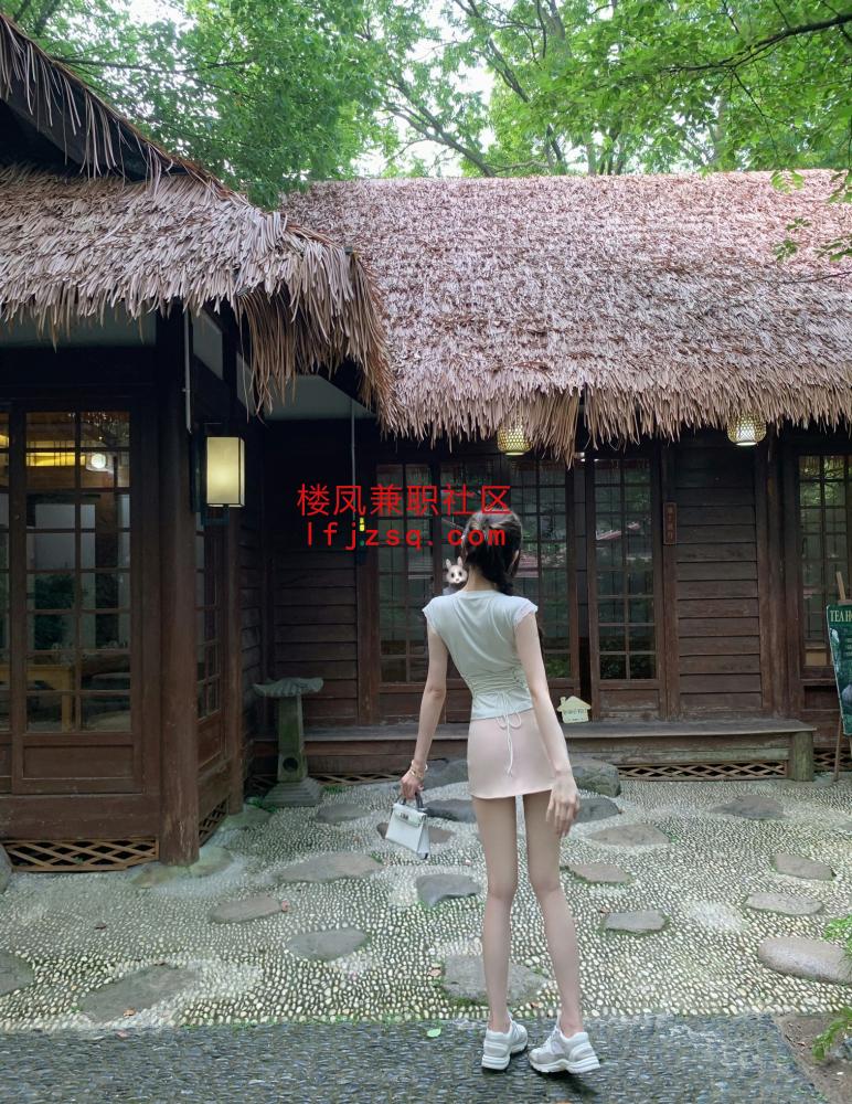 泰安高颜妹妹蜜桃臀