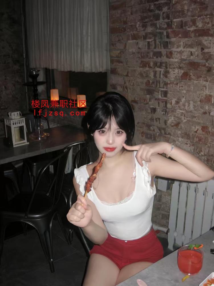 呼市嫩滑小淫娃骚劲儿满满