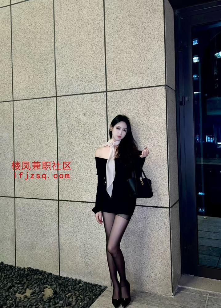高颜值大长腿气质御姐