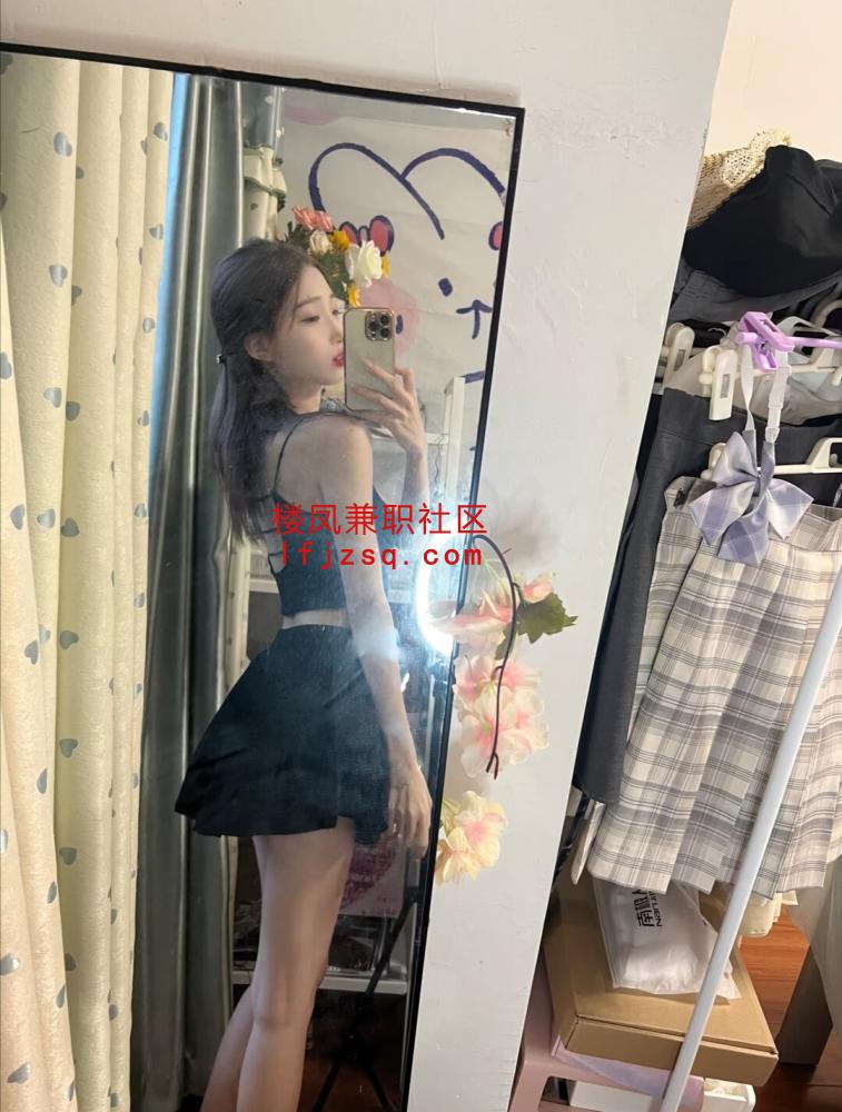 小店清纯个人兼职软妹