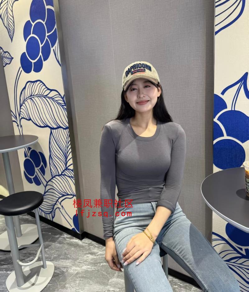 小姐姐风骚诱人，水多活好