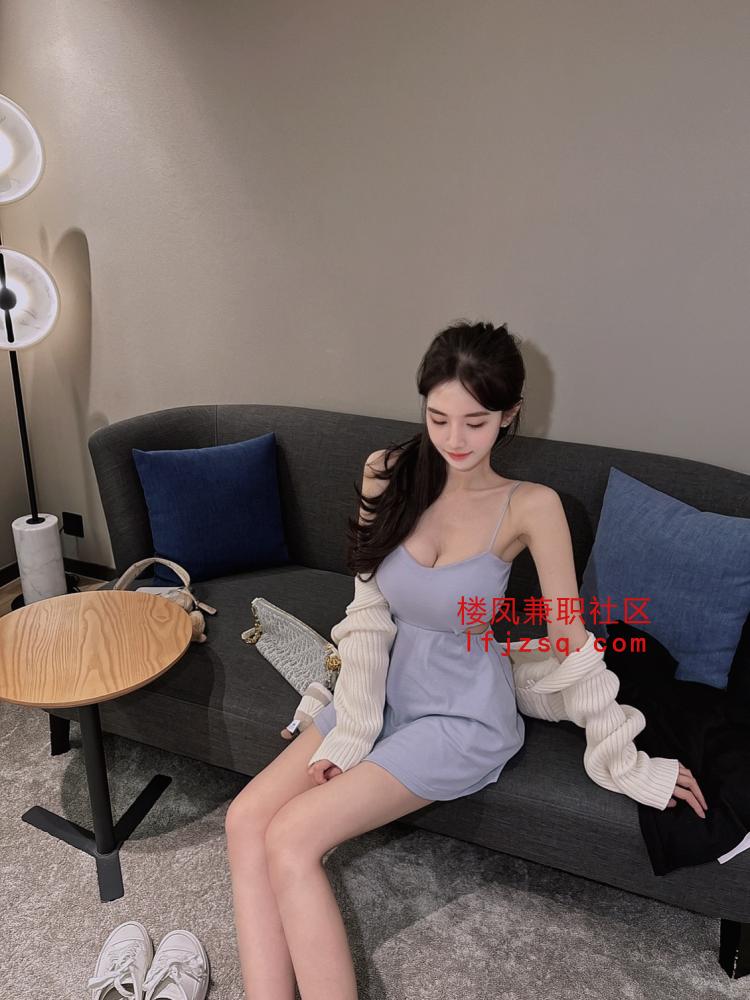 余姚口活一如既往温暖小逼逼很湿润紧致的小穴
