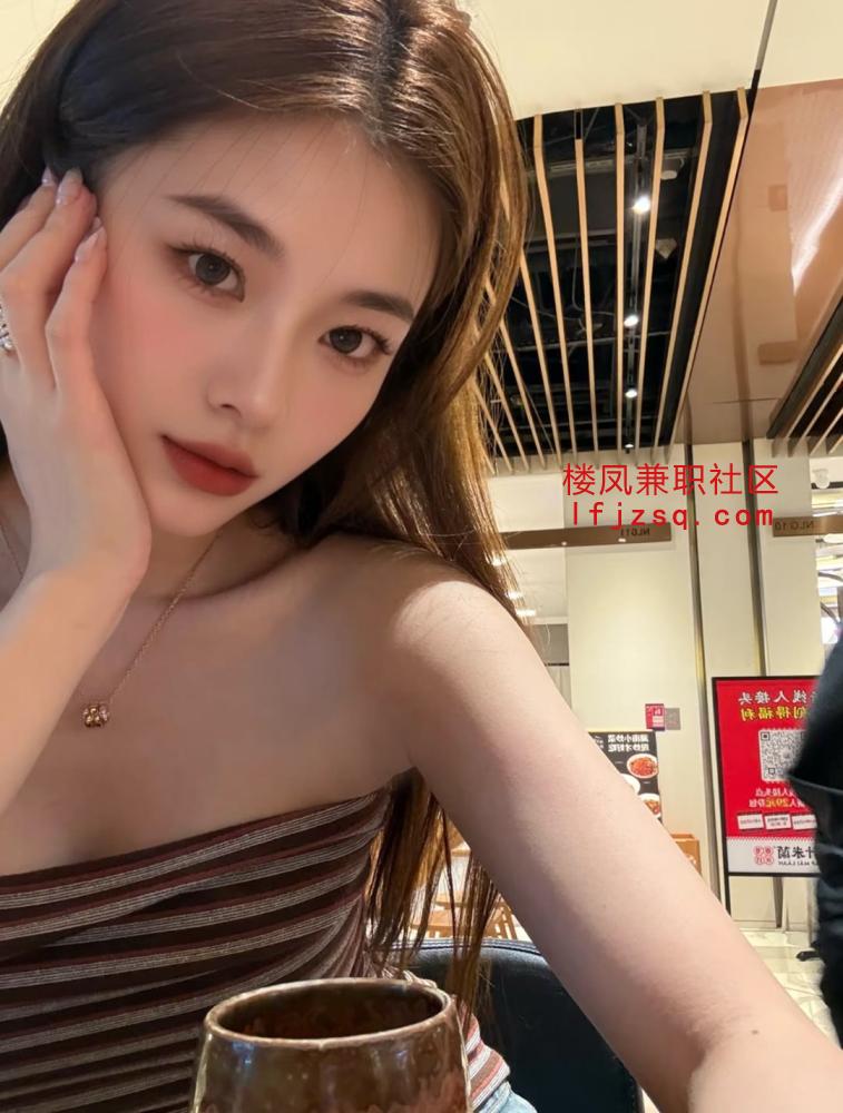 烟台手感好风骚尤物蜜桃多汁小姐姐