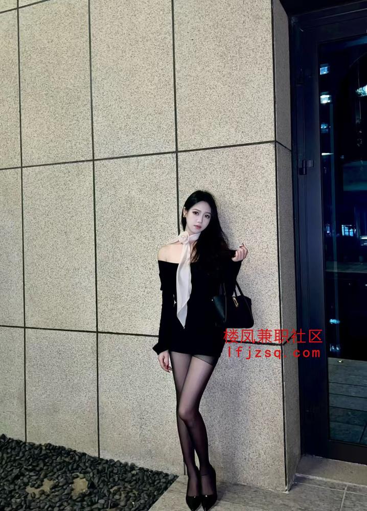 高挑大长腿气质小姐姐