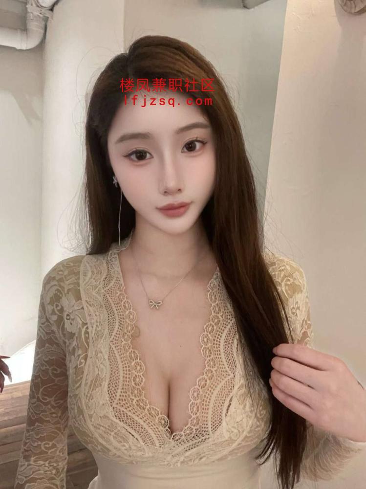 宁波享受身材火辣的人妻感老师特服〈提供私人公寓〉