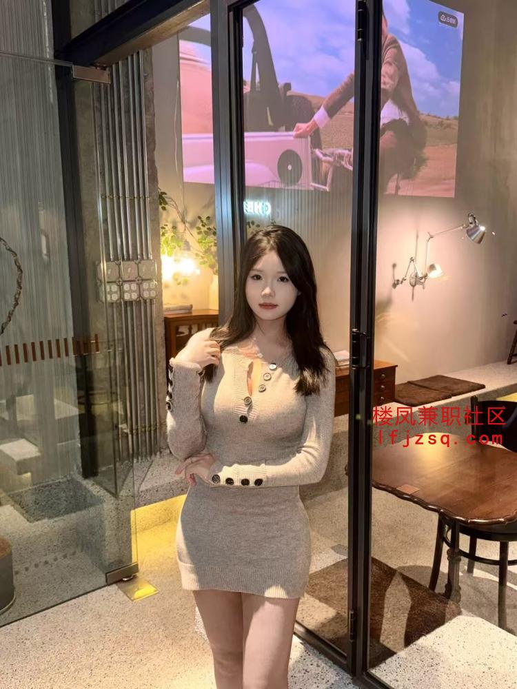 青春少女绝美身材粉嫩多多水蝴蝶