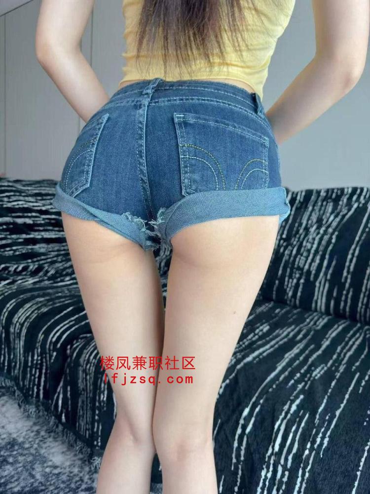 长沙市清纯唯美白虎少女又粉又嫩的泄欲尤物