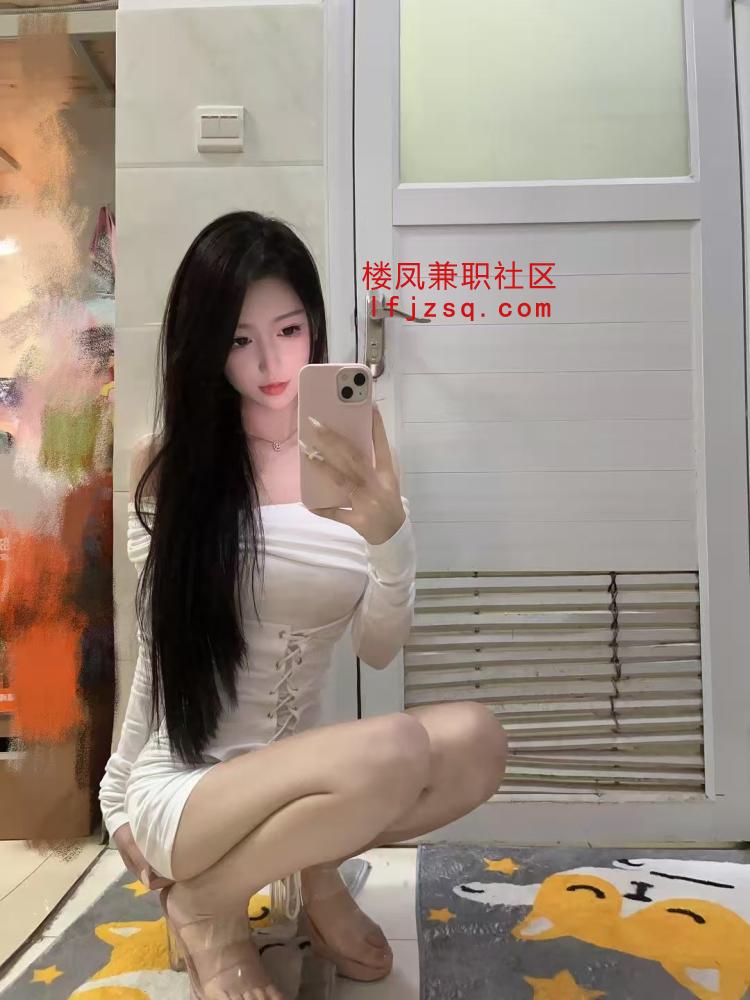 超值女友嫩穴多水很可爱