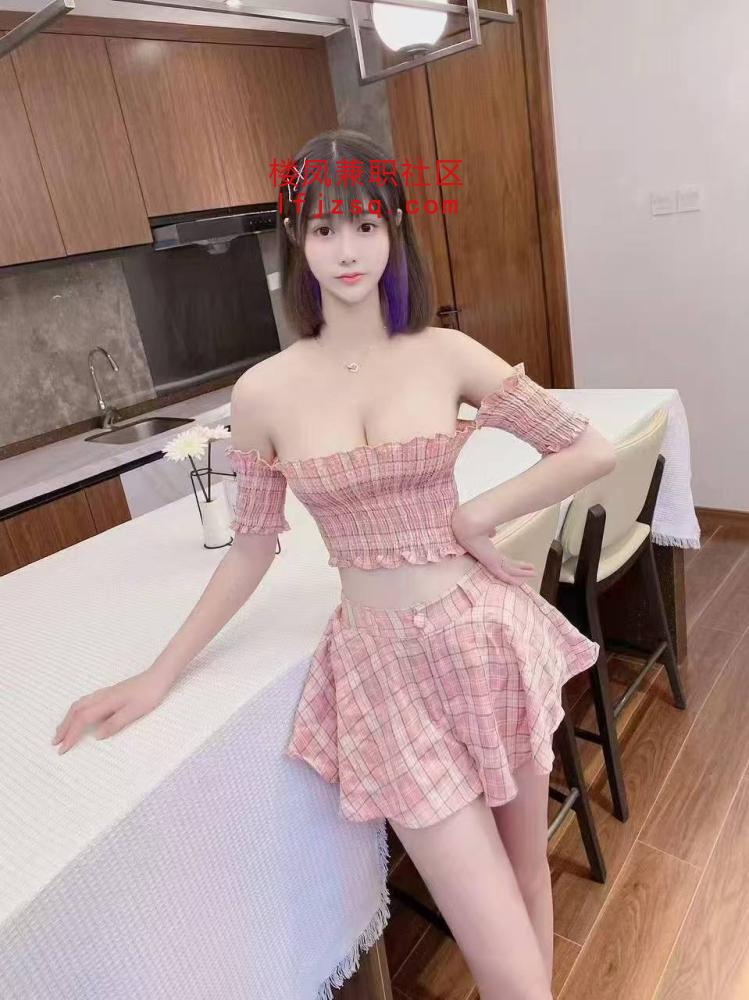 天津诱惑身材极品鲍鱼能吸会夹
