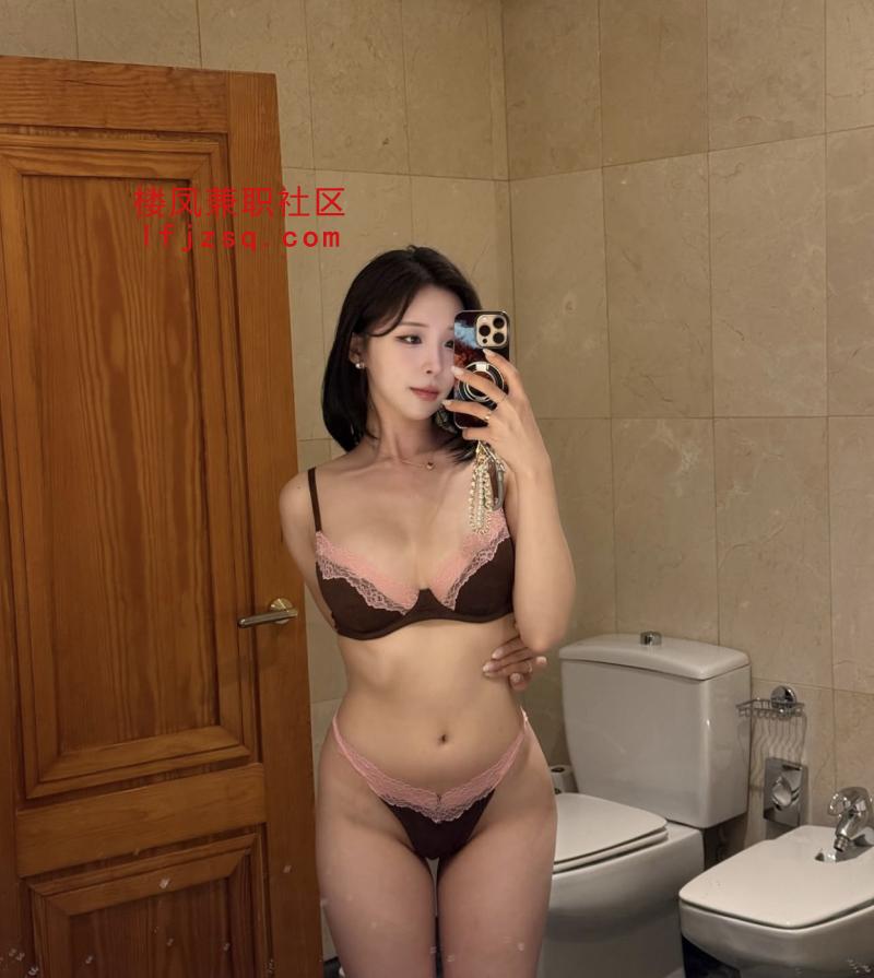 兼职性感瑜伽妹