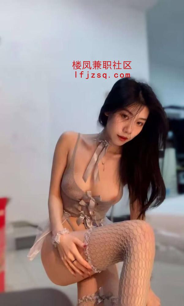 魅惑妖娆的性感翘臀小骚货
