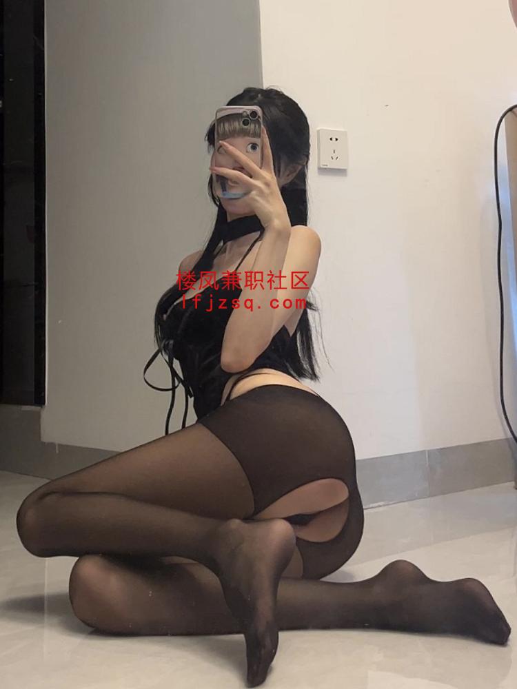 刚下海嫩妹小穴粉嫩紧致粉嫩