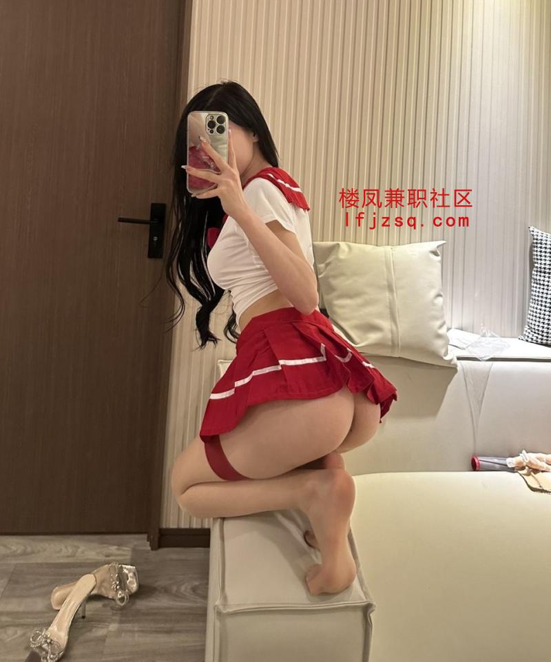 太原性感身材粉嫩白虎