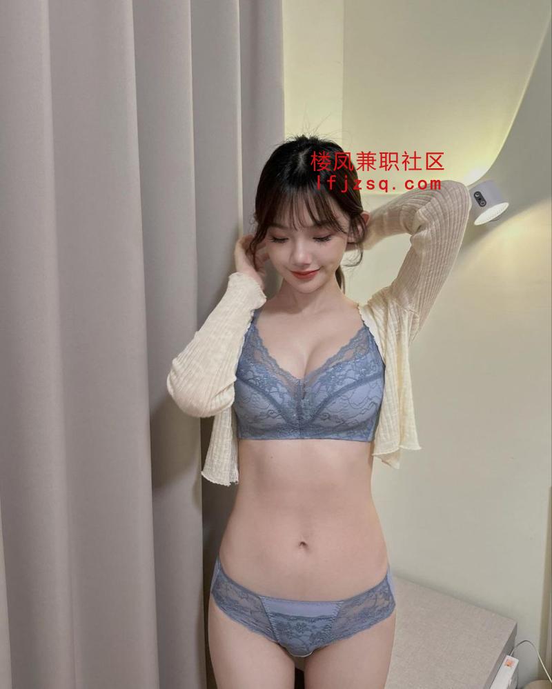 徐州零零后小嫩妹水多胸部大