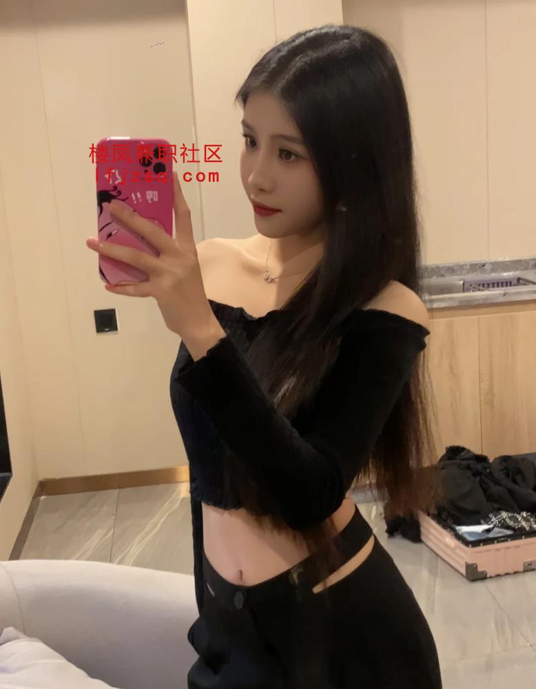 清远黑丝大奶翘臀反差欲女自聊自做