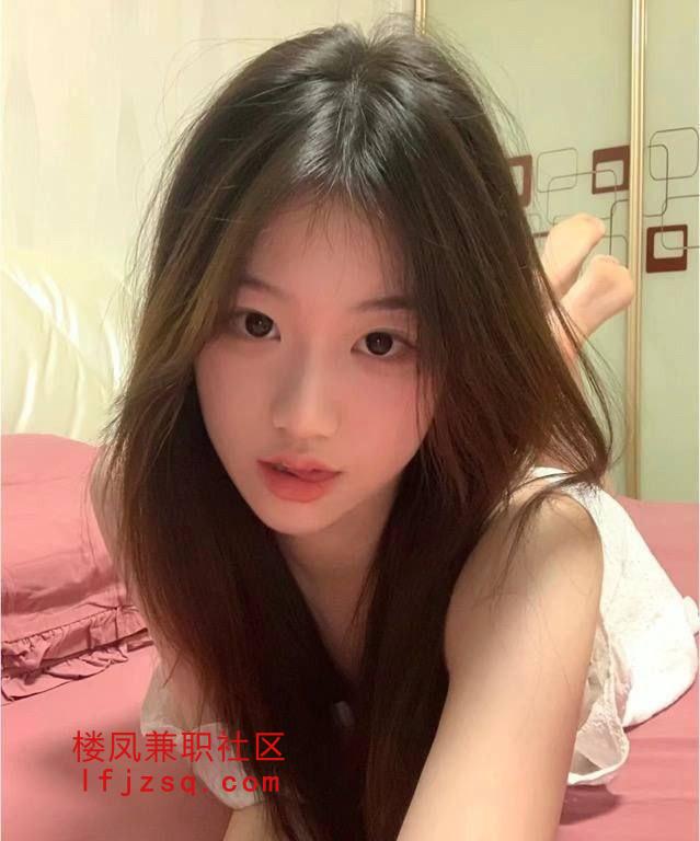 张家港童颜巨乳极品小娇妻三点粉嫩顶级榨汁机