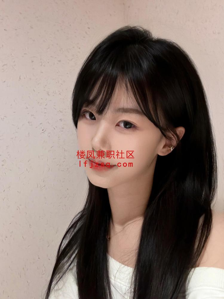 清纯小嫩妹水嫩多汁馒头逼