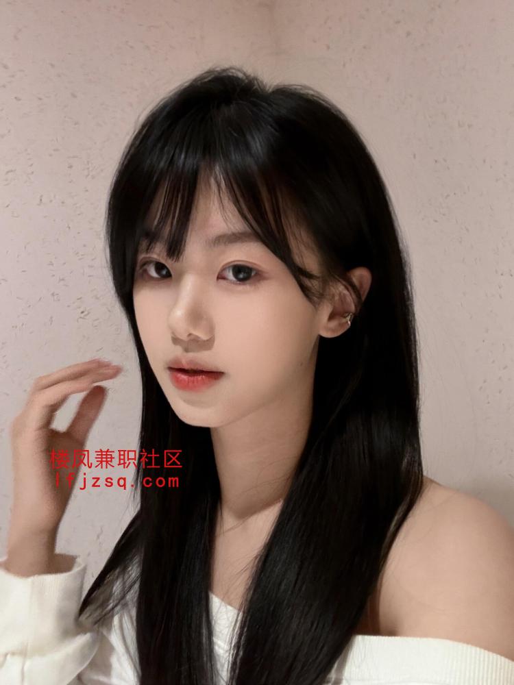 清纯小嫩妹水嫩多汁馒头逼