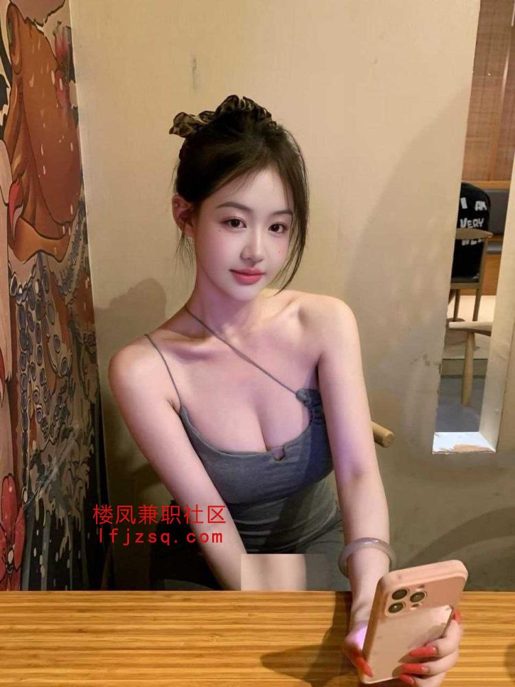 清纯乖巧嫩妹兼职 胸大奶白鲍鱼粉嫩