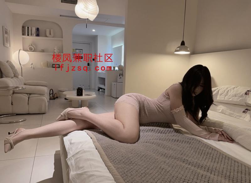 新茶极品~清纯少女，逼粉水多可内