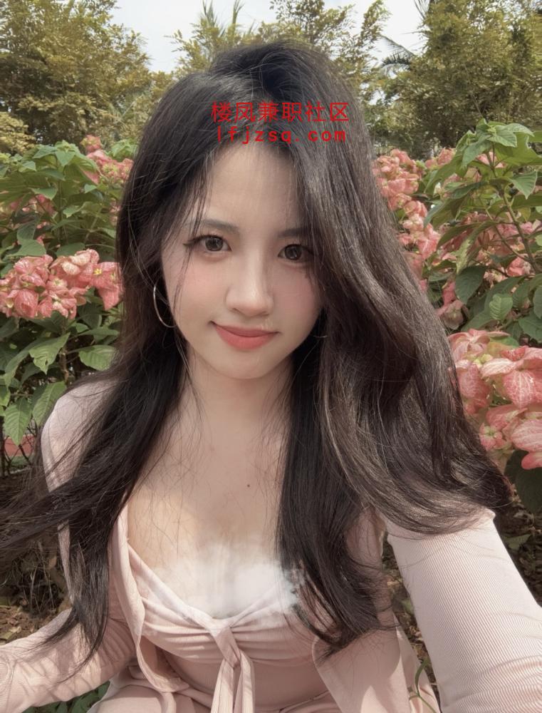 新茶极品~清纯少女，逼粉水多可内