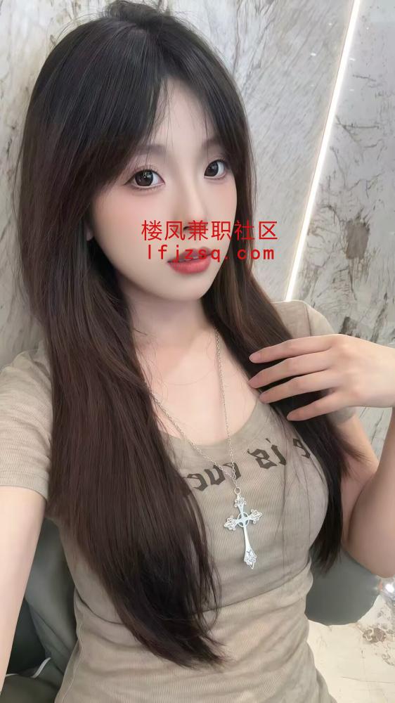 广州兼职骚妹大胸蜜桃臀口活好穴紧水多