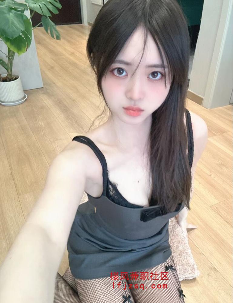 姿势多变逼紧水多妹子