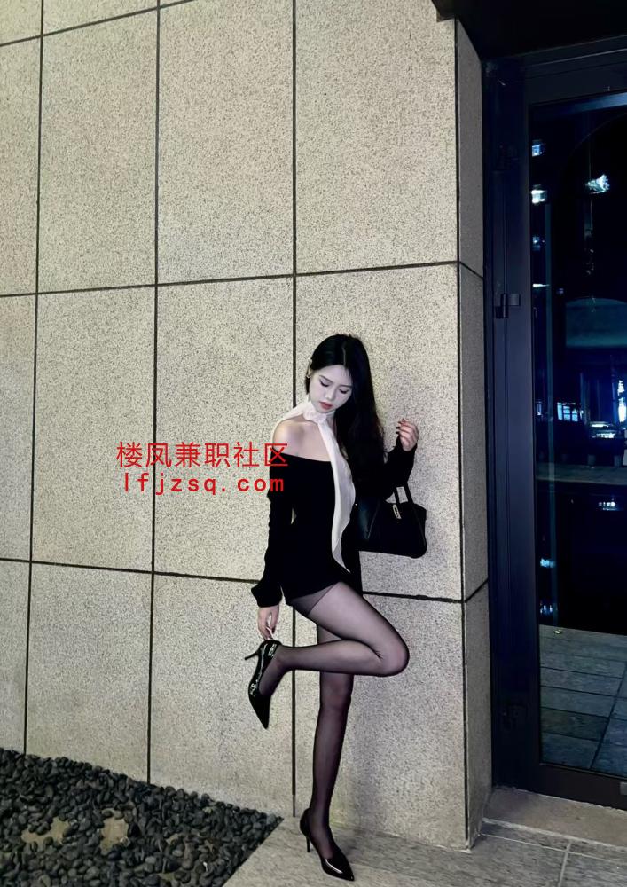 风骚大胸御姐