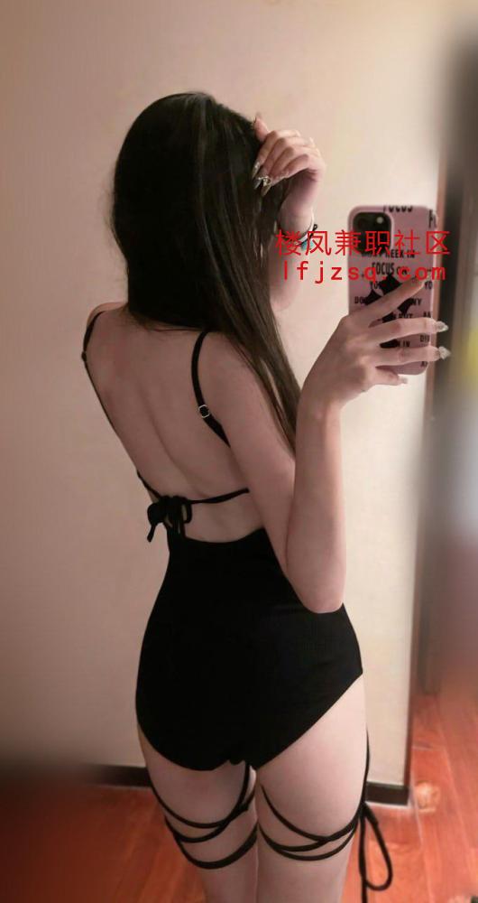 宜宾第一次找到颜值身材并存的大长腿大学生