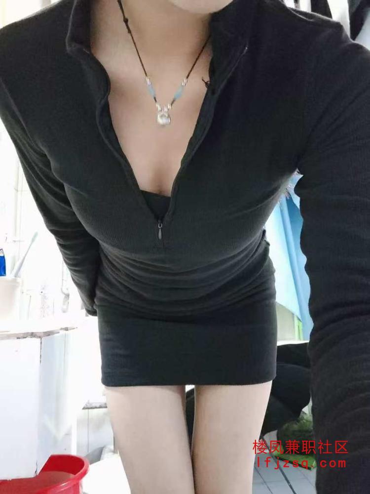 《高端清纯》学生妹粉嫩B紧刚下海，空姐，萝莉，少女，少妇，自带公寓，可无套内射，（注赠送伟哥）