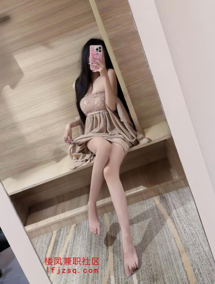 天津性感制服小女友
