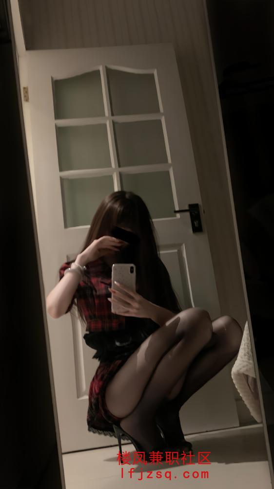 丹东大胸性感小妖精三点粉嫩