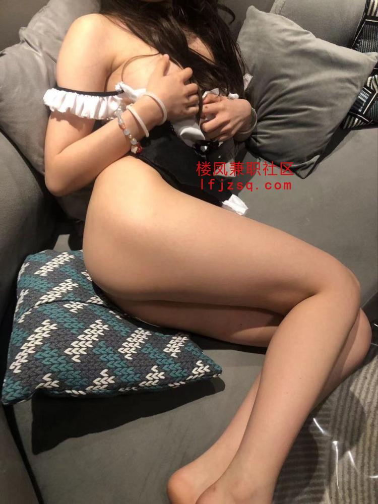 无锡市颜值妹妹乳交丰满蜜桃臀陪沐浴可口交(可外出)