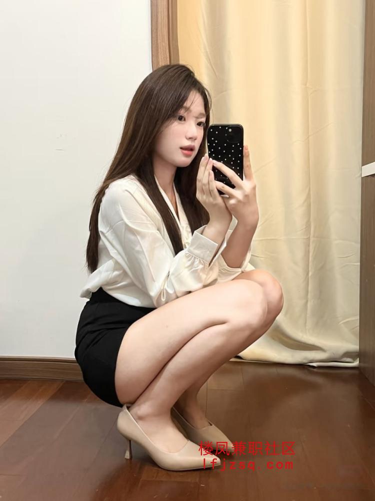 湛江大奶甜美嫩妹骚的不得了