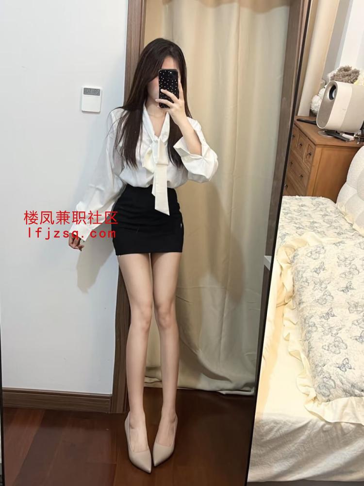 湛江大奶甜美嫩妹骚的不得了