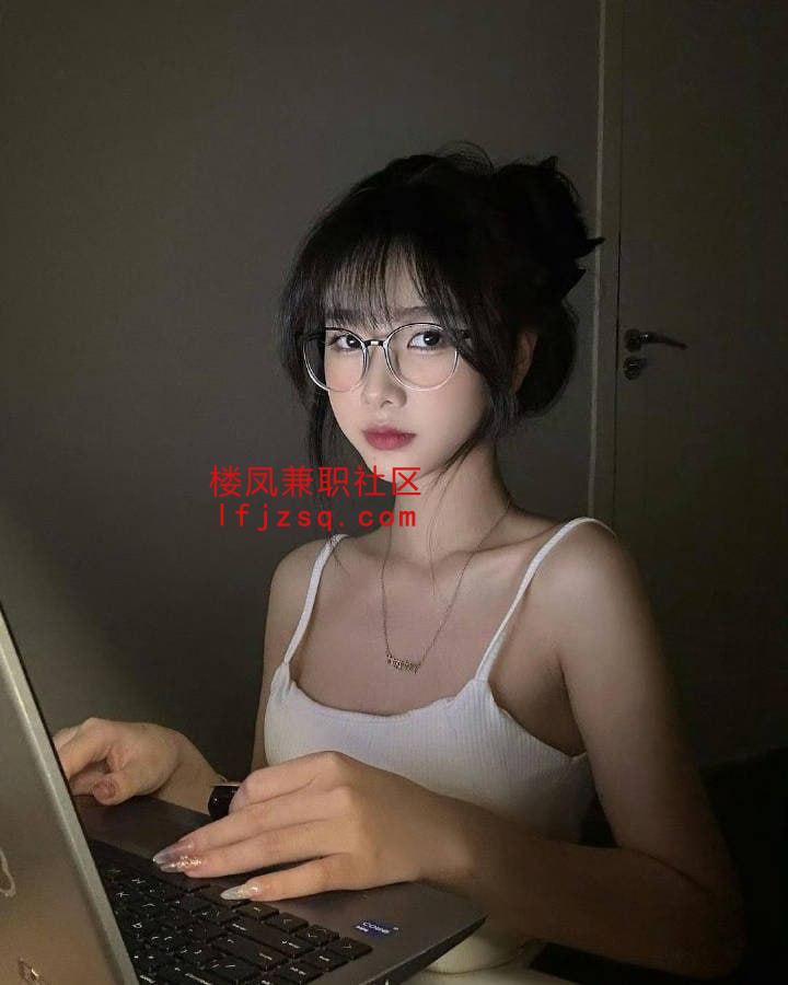 身材高挑黑丝长腿值得尝试