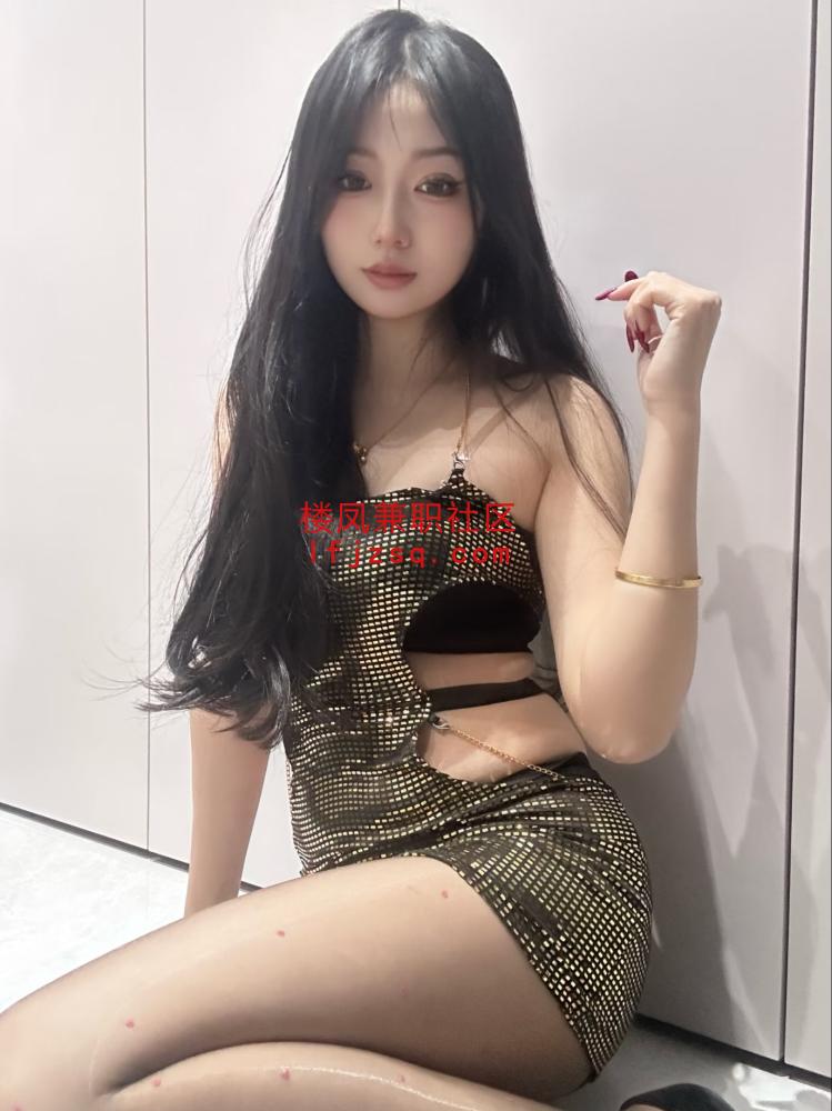 灵活的小舌头，性感文雅淑女，气质很骚