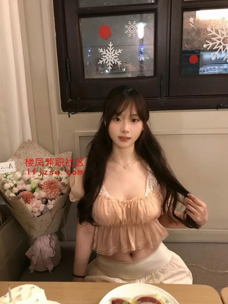 吴中00后mm反差闷骚型