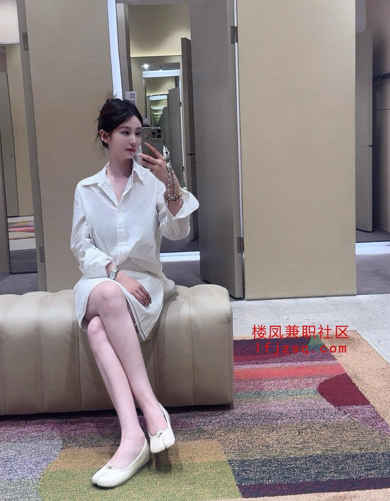粉嫩00后下海太紧太粉嫩了
