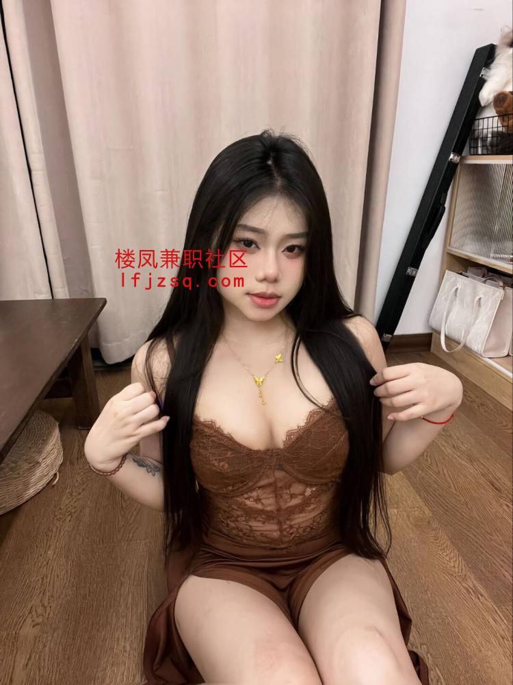 温柔性感甜妹等着被调教