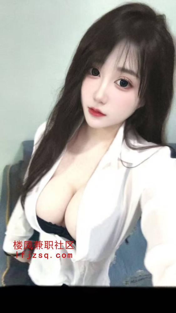 刚破处粉嫩巨乳蜜桃臀学妹可三通