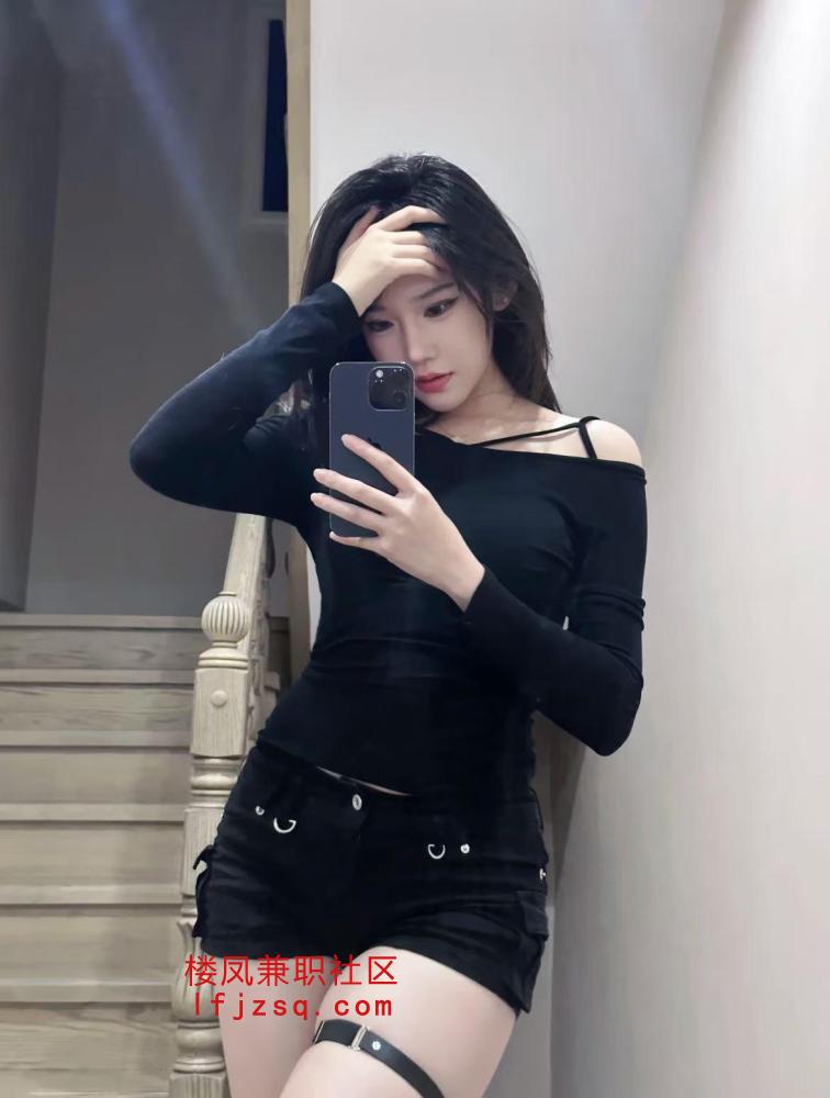极品丰满大奶小粉穴水汪汪