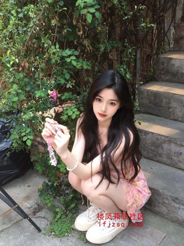 清纯小妹粉嫩多汁
