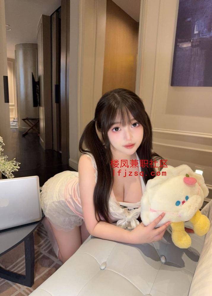 淄博天然大胸颜值小妹包夜