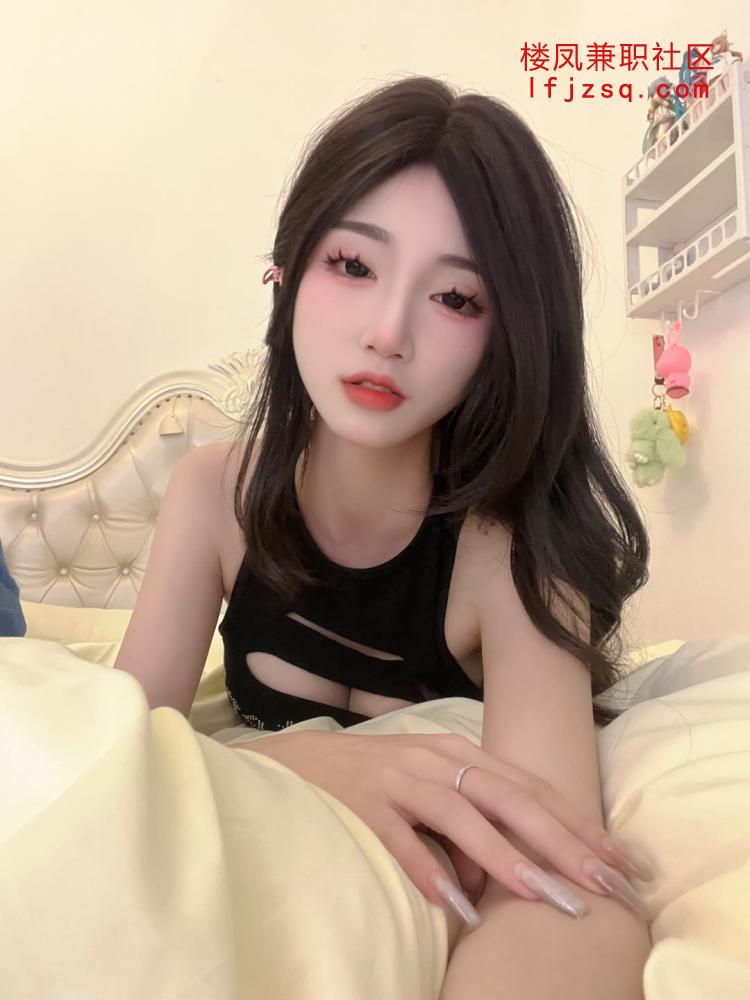 清纯小姐姐白嫩水润会玩